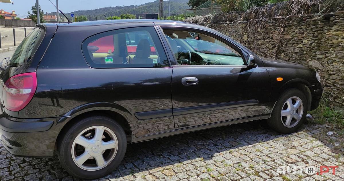 Nissan Almera Hatchback 1.5 Luxury (90cv) - 2001 - 349 603 Kms