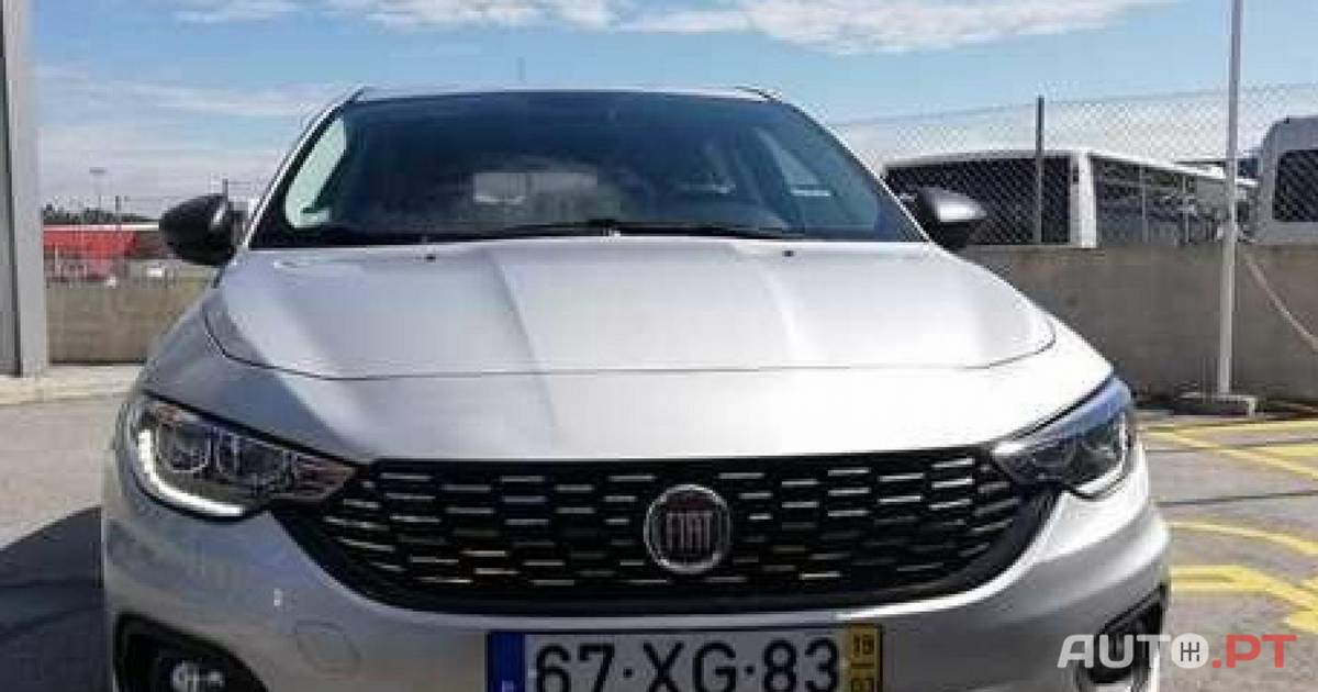 Fiat Tipo Station Wagon - 2019 - 6 000 Kms