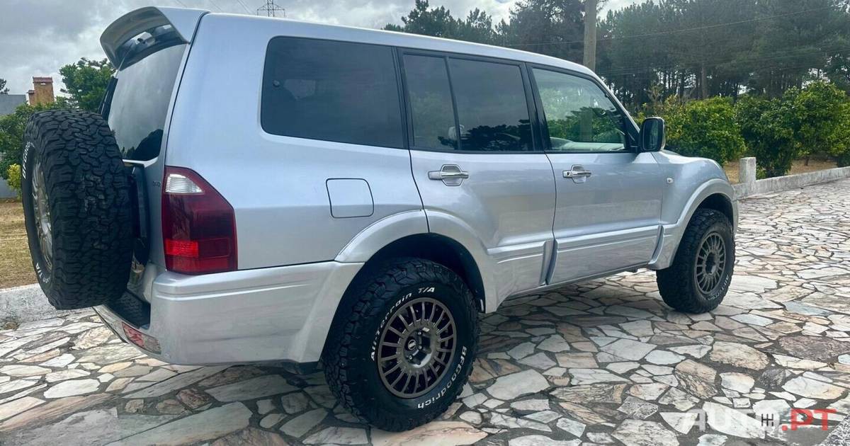 Mitsubishi Pajero Mitsubishi Pajero 3.2 DI-D GLS BT+CA - 2004 - 252 000 Kms