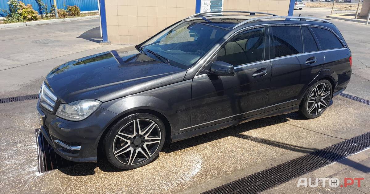 Mercedes-Benz 220 AMG Full Extras - 2013 - 190 000 Kms