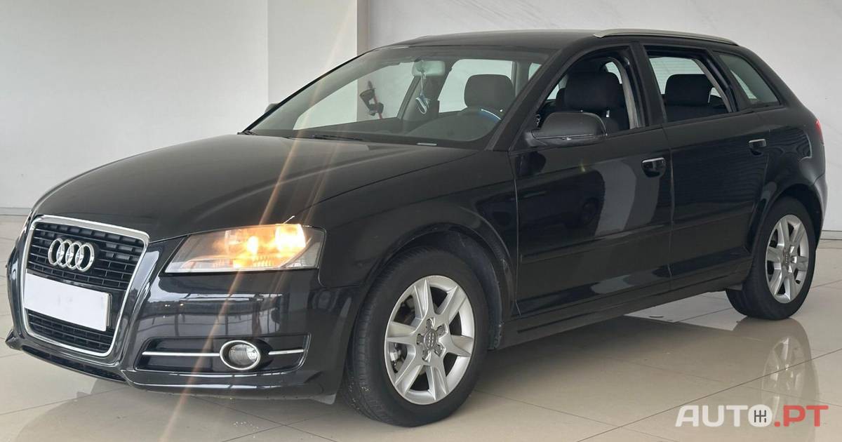 Audi A3 Sportback 1.6 TDi S-Line - 2011 - 425 574 Kms