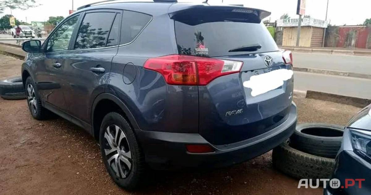 Toyota RAV4 Automatique - 2019 - 120 000 Kms